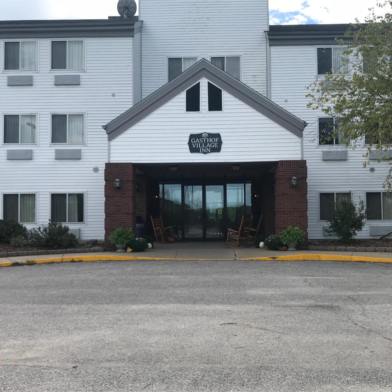 Gasthof Amish Village Inn Montgomery 外观 照片