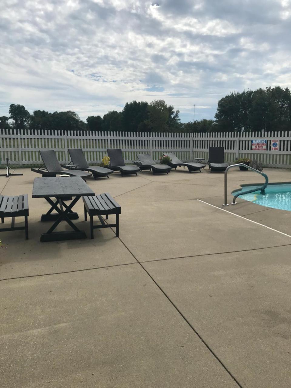 Gasthof Amish Village Inn Montgomery 外观 照片